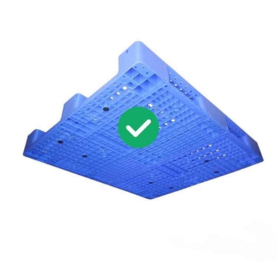 쌓을 수 있는 HDPE 재사용할 수 있는 플라스틱 깔판 5T 짐 파란 음식 급료 단 하나 직면하는